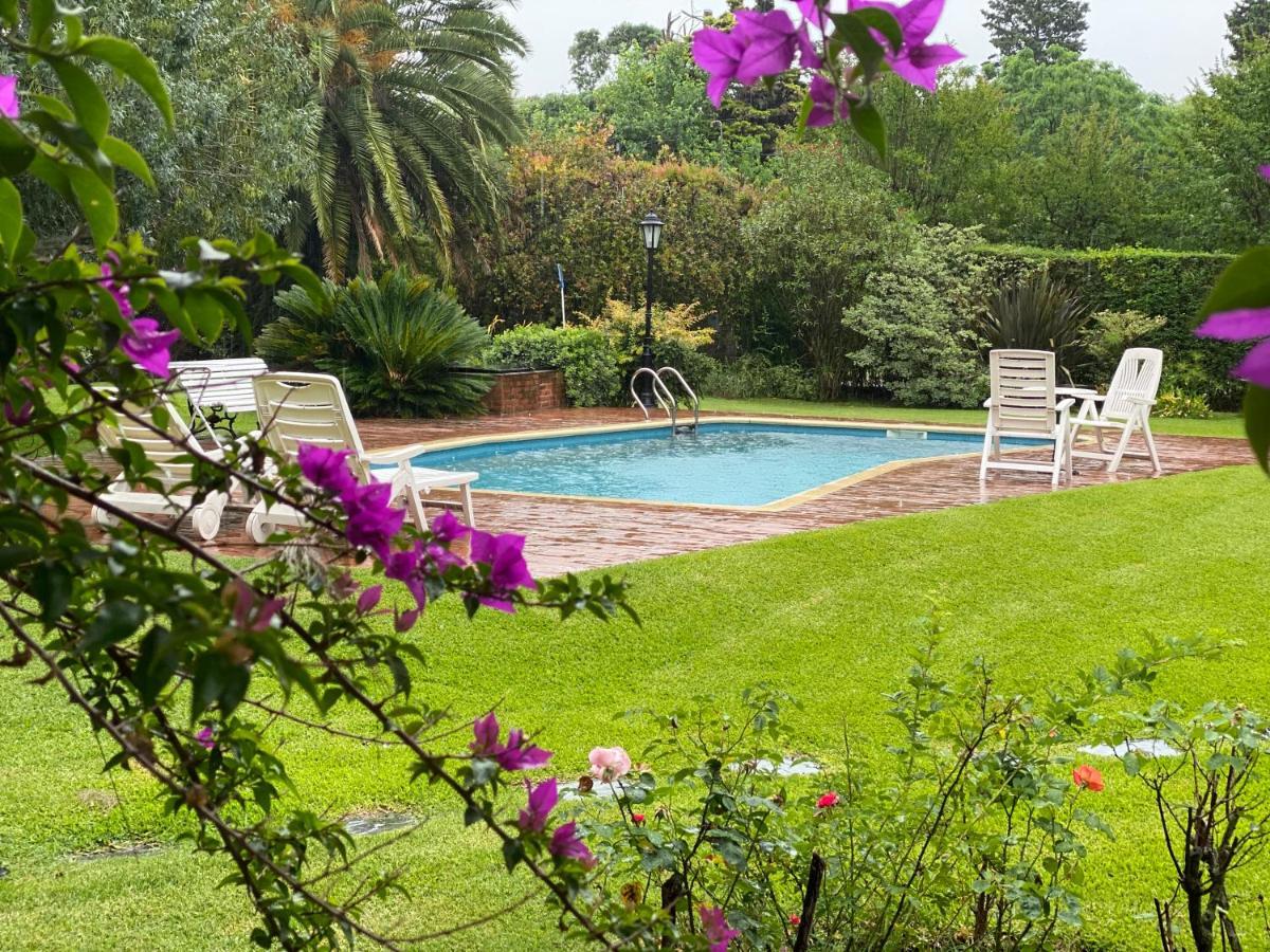 Ruda Lodge Exclusive Bed & Breakfast Хенераль-Родригес Экстерьер фото
